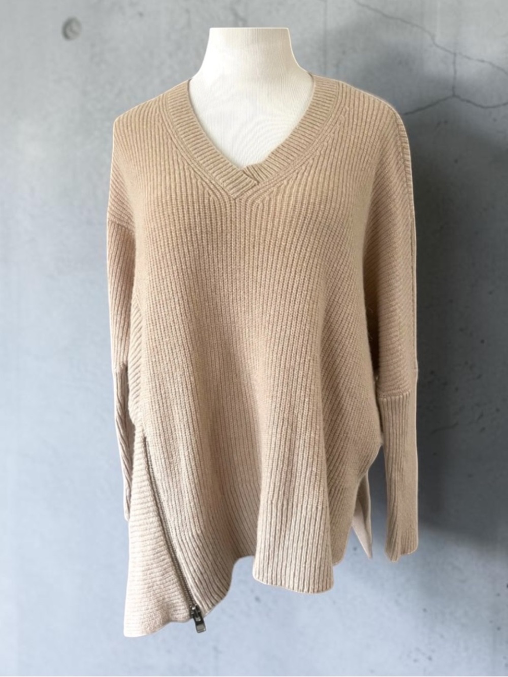 ALL SAINTS OVERSIZED V NECK ZIP SWEATER SIZE XS